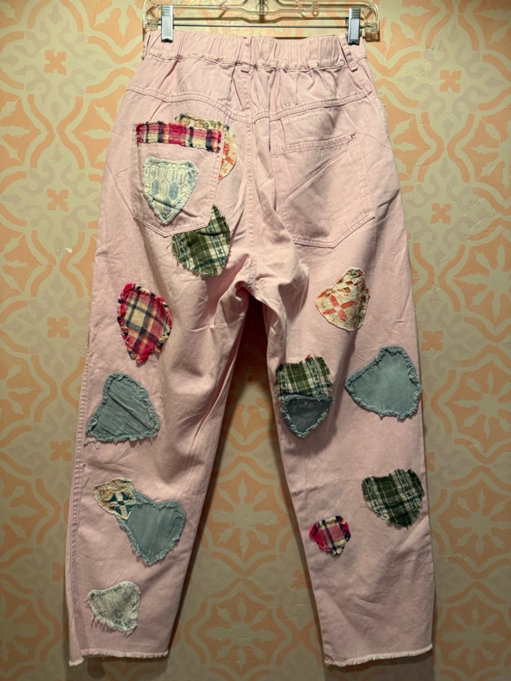 Embroidered Light Pink Boyfriend Jeans with Patchwork Hearts - Picture 4 of 5